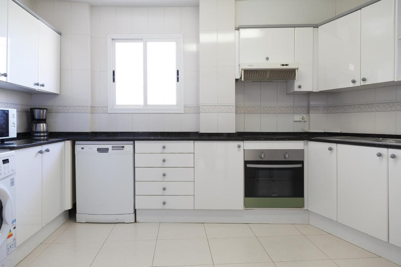 Uhc Barcino Apartments Салоу Екстер'єр фото